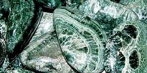 Серафинит (клинохлор)